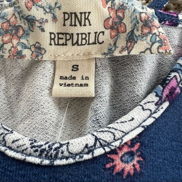 Pink Republic Blue Magenta Floral Crop Spaghetti Strap Cami Tank Size S - Picture 4 of 13
